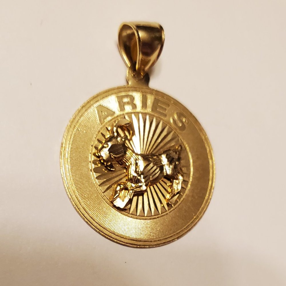14K   YELLOW   GOLD  PENDANT  "ARIES"